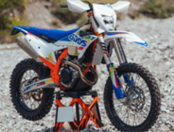 KTM 450 EXC-F 6DAYS 2026: Tenaga Hebat dengan Transmisi Balap 6 Percepatan